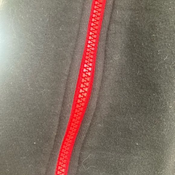 The North Face embroided large zip up - Picture 5 of 7